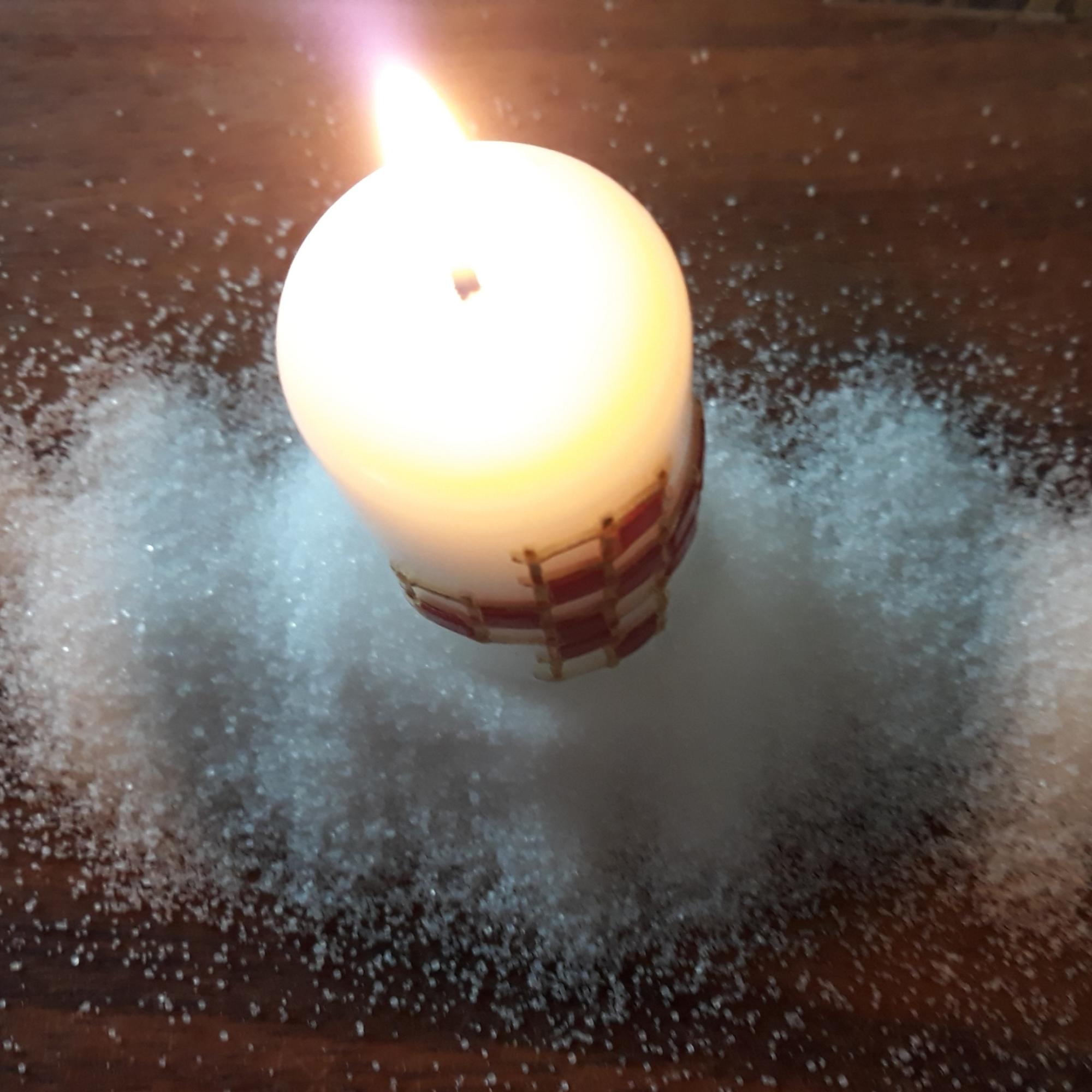 Kerze und Salz